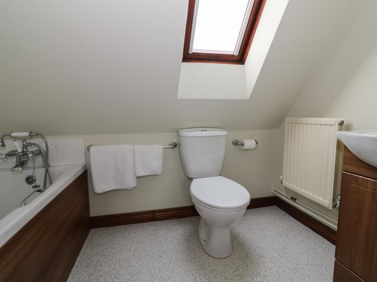The Lodge Off High Street Hadleigh  エクステリア 写真